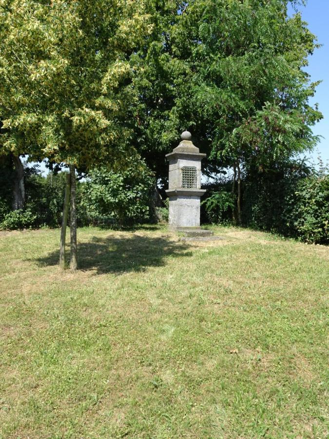 Le Rucher Lez-Fontaine Exteriör bild